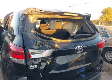 2019 Toyota Highlander Le from USA, damaged, VIN 5TDZARFH1KS059953